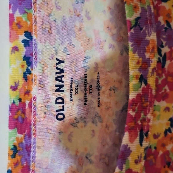 Old Navy Ladies XXL Floral T-Shirt - Picture 2 of 5